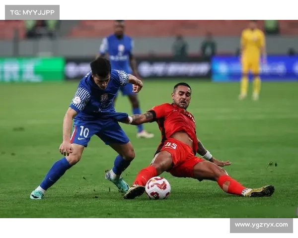 海港1-0领先申花 刘若钒破门李可特谢拉各自中柱上演精彩对抗
